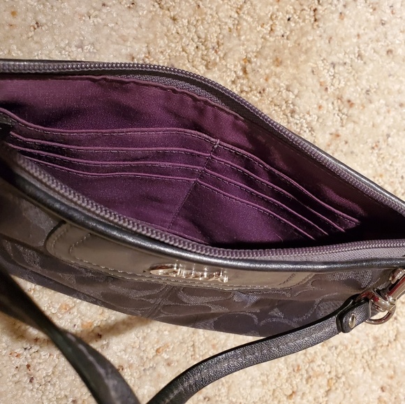 Mini Coach Purse - Picture 4 of 4